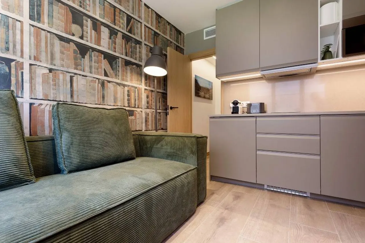 Four Seasons Hotel Madrid — ภาพห้องพักและบรรยากาศ
