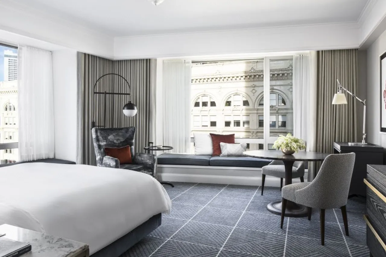 Four Seasons Hotel San Francisco — rooms and atmosphere