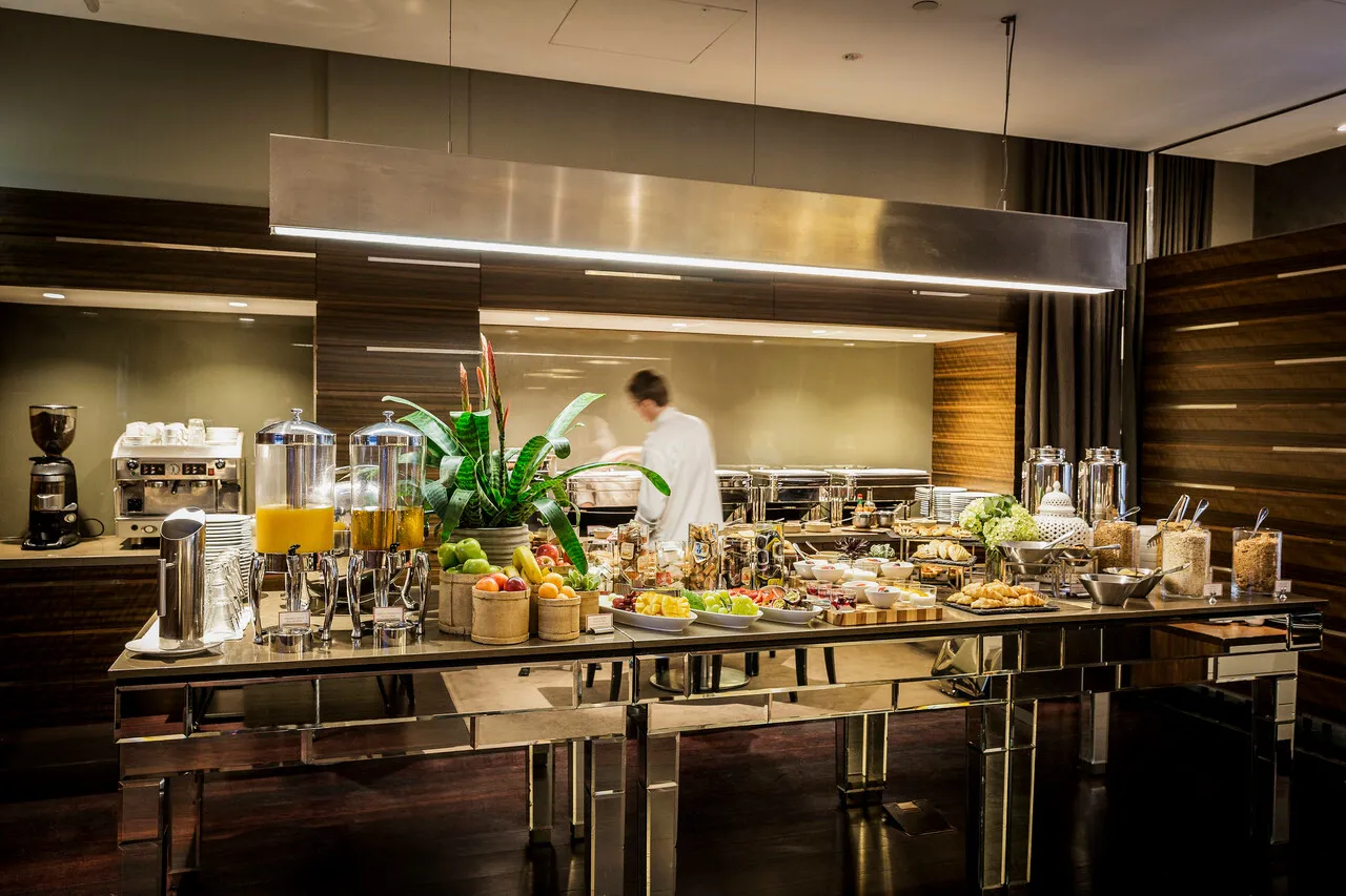 Fraser Suites Sydney — rooms and atmosphere