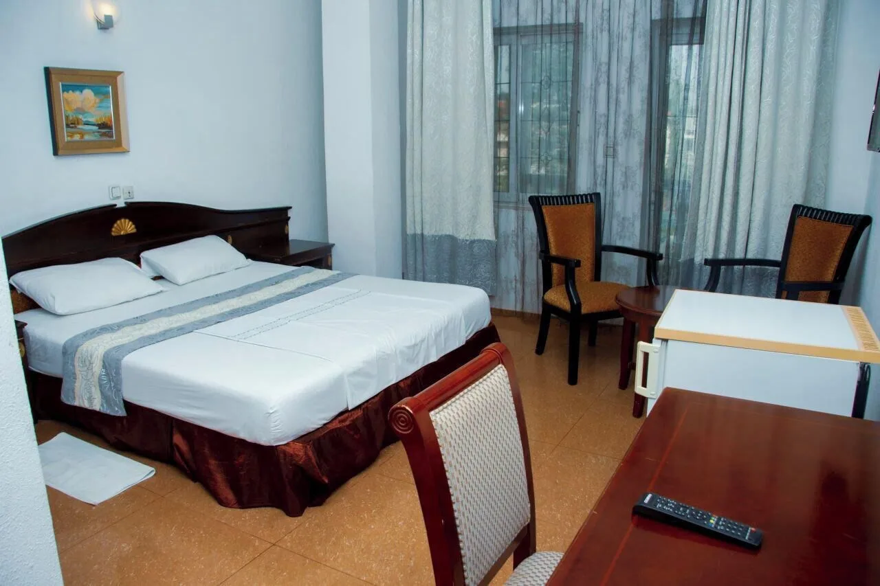 Freedom Palace Hotel — ปอร์โต-โนโว