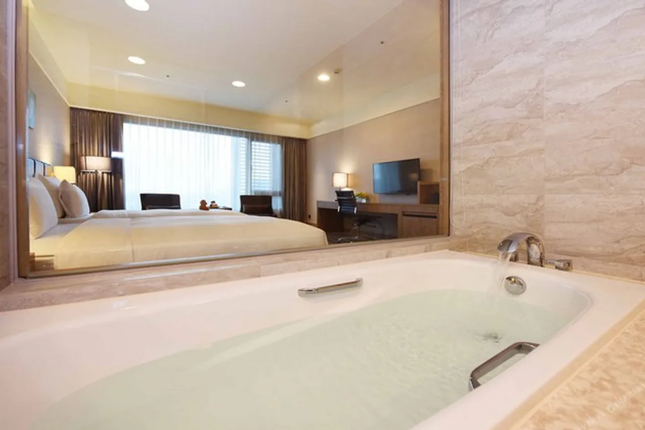 Fullon Hotel Taoyuan Airport Access MRT A8 — ภาพห้องพักและบรรยากาศ