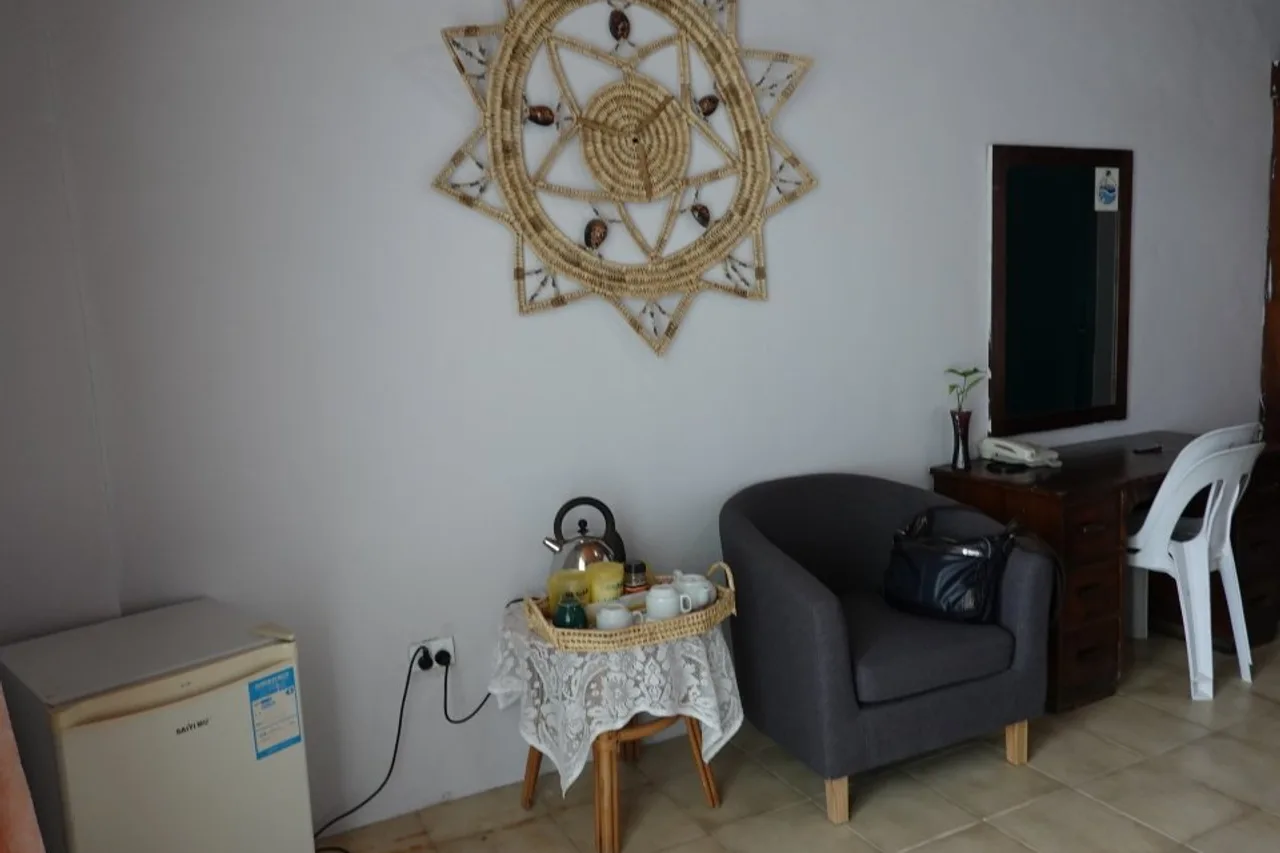 Funafuti Lagoon Hotel — rooms and atmosphere