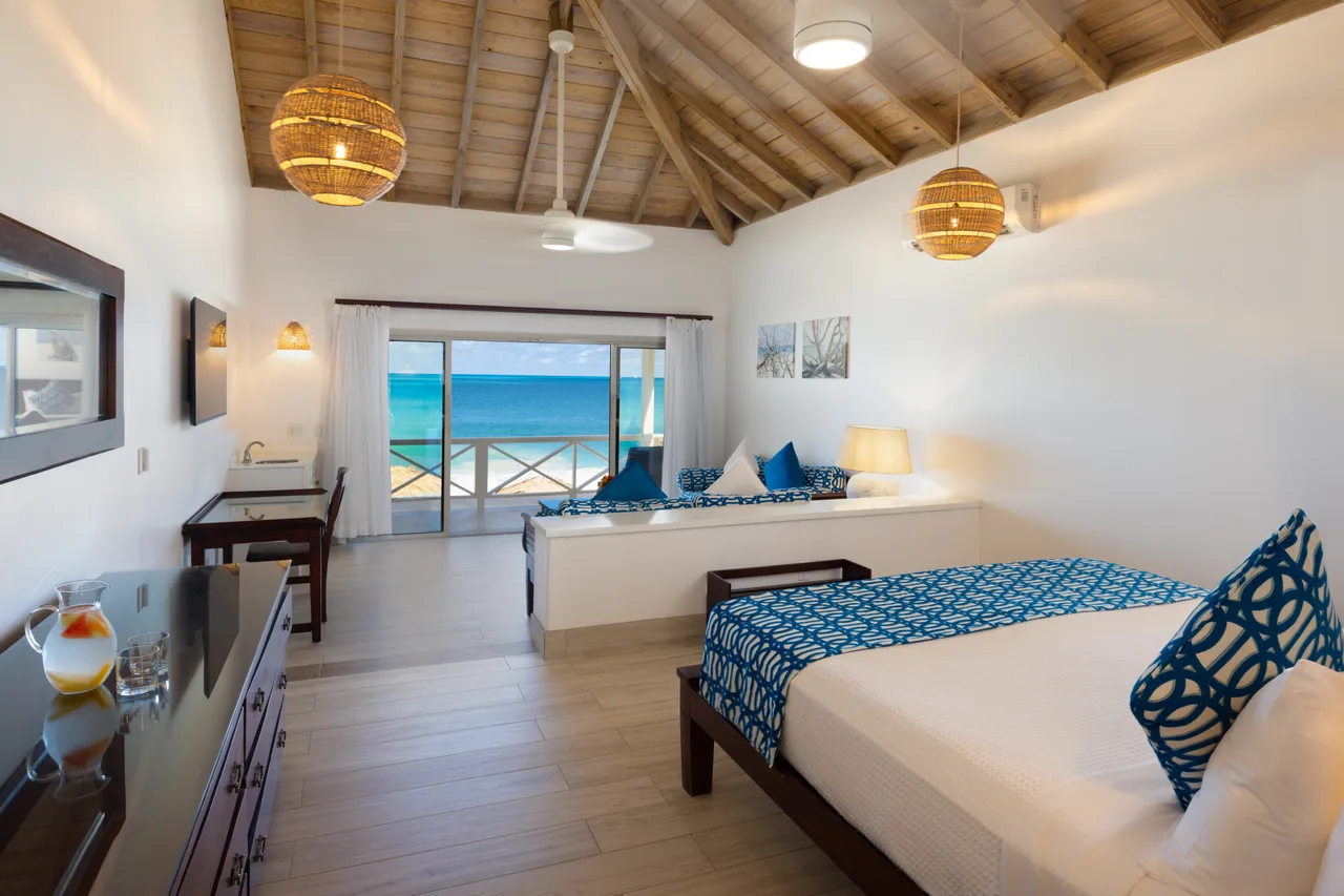 Galley Bay Resort & Spa — rooms and atmosphere