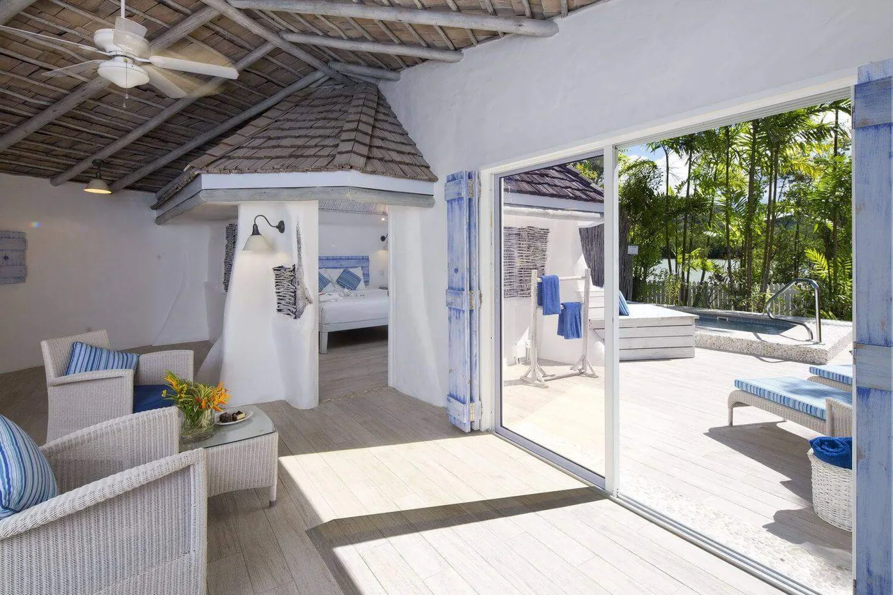 Galley Bay Resort & Spa — rooms and atmosphere