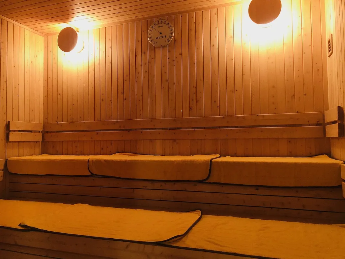 Gardens Cabin — rooms and atmosphere