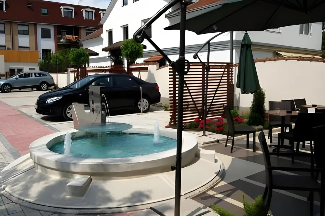 Garni Boutique Hotel Arta — ภาพห้องพักและบรรยากาศ