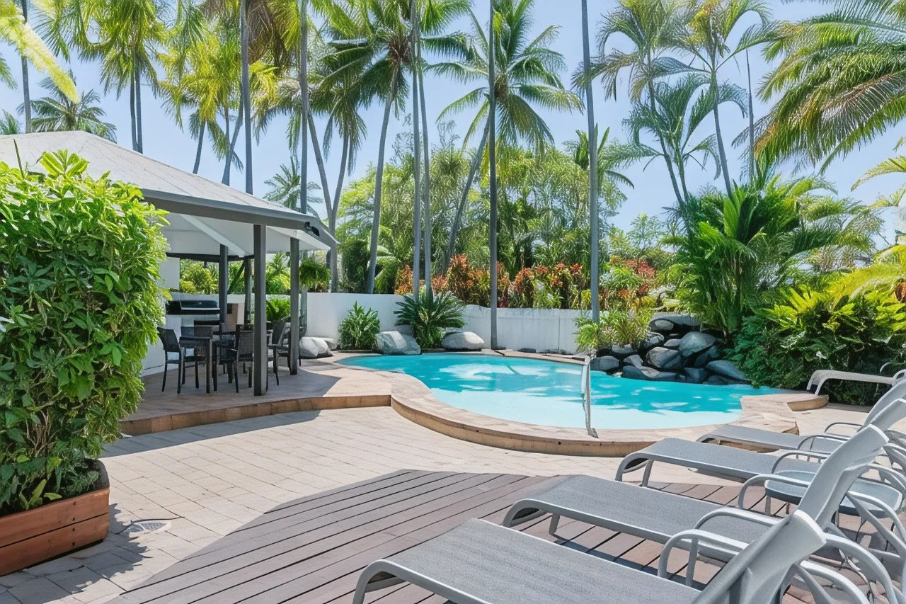 Garrick House Port Douglas — rooms and atmosphere