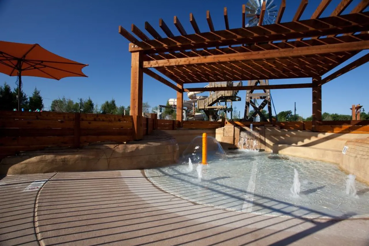 Gaylord Texan Resort & Convention Center — rooms and atmosphere