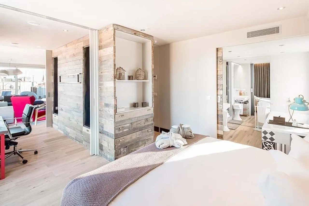 Generator Barcelona — rooms and atmosphere