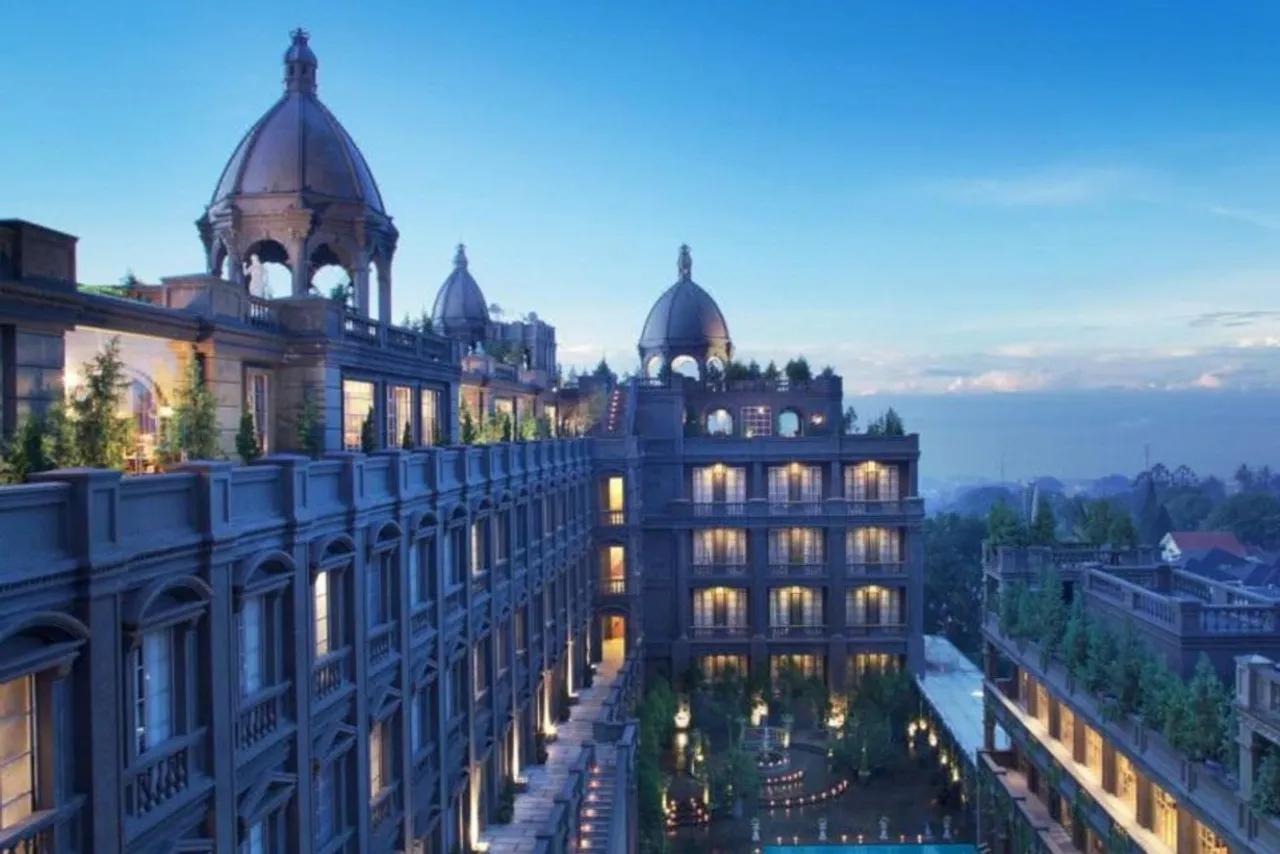 GH Universal Hotel Bandung — rooms and atmosphere