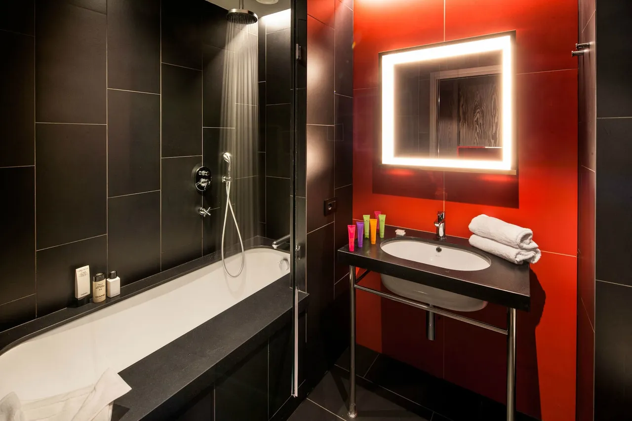 Glam Milano — rooms and atmosphere