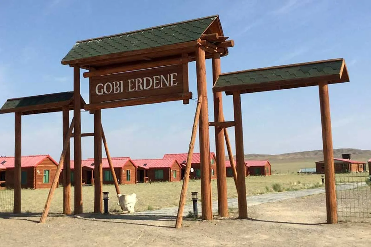 Gobi Erdene Ger Camp — ทะเลทรายโกบี