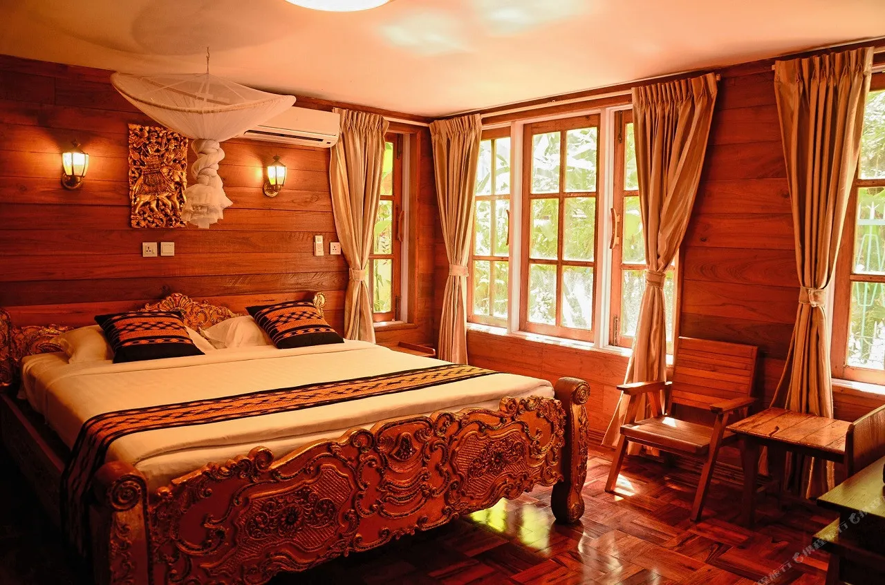 Golden Empress Hotel — ภาพห้องพักและบรรยากาศ