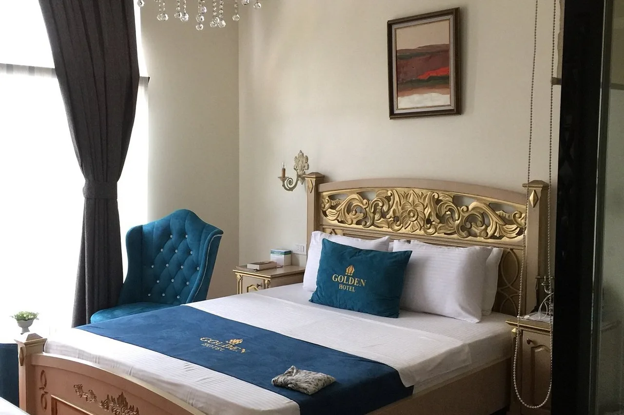 Golden Hotel Pristina — rooms and atmosphere