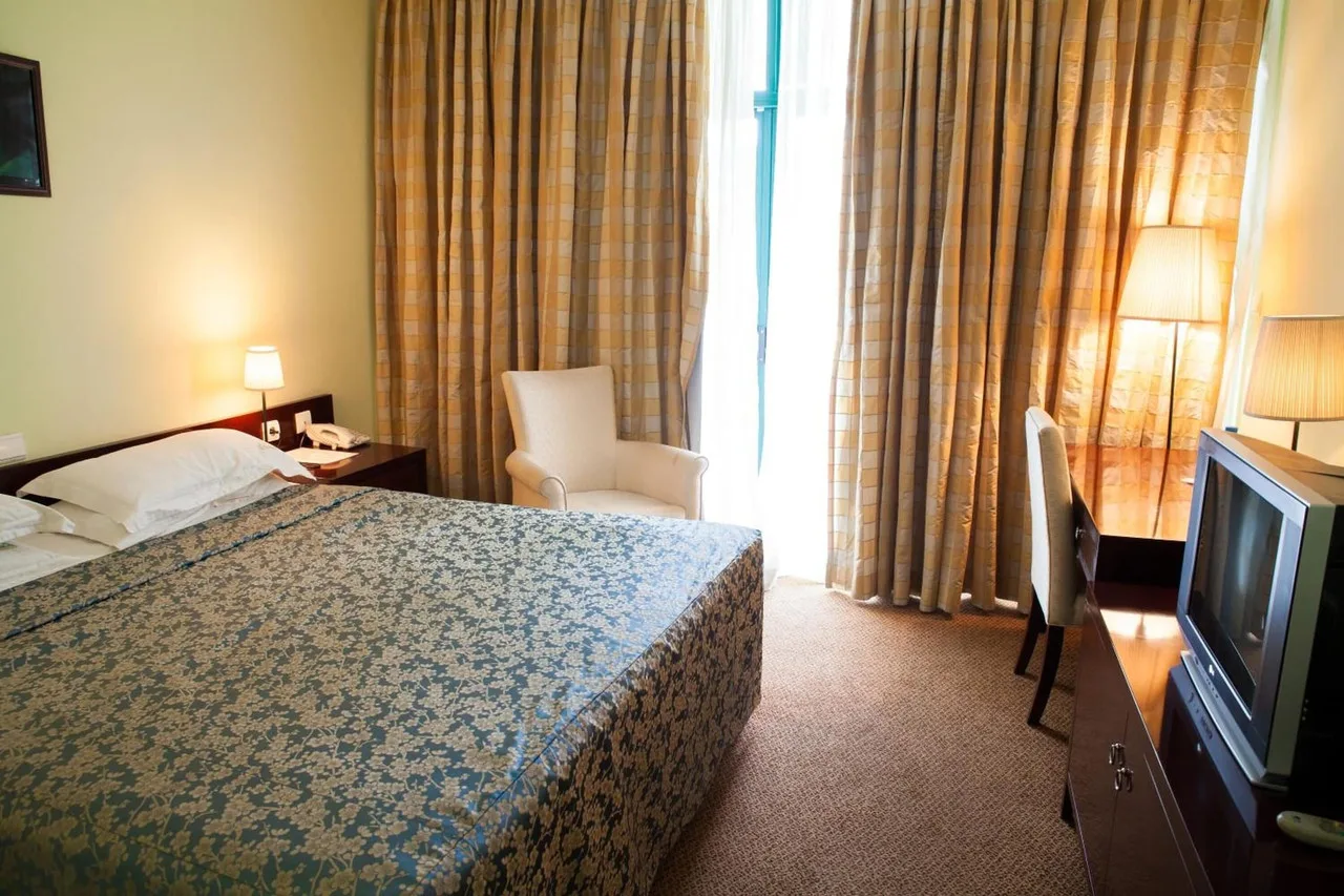 Gorillas Lake Kivu Hotel — ภาพห้องพักและบรรยากาศ