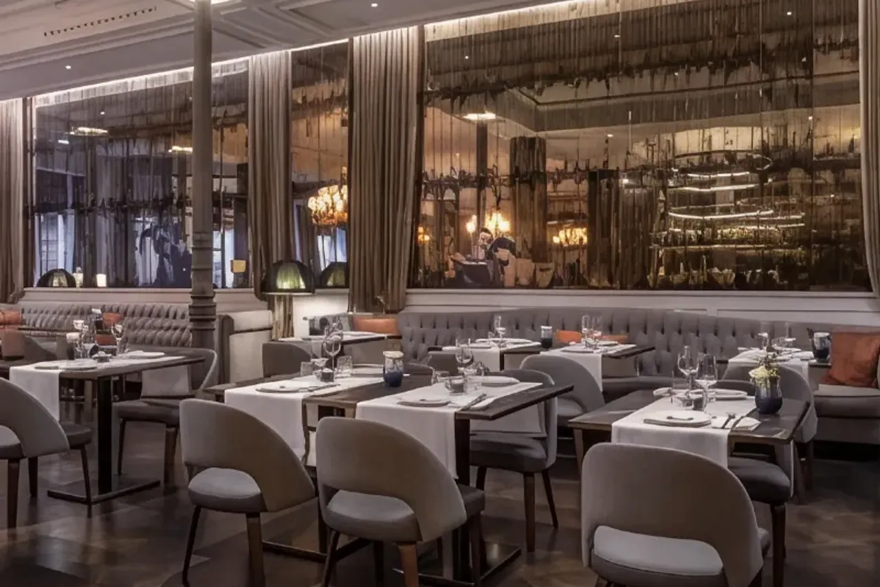 Gran Hotel Inglés — rooms and atmosphere