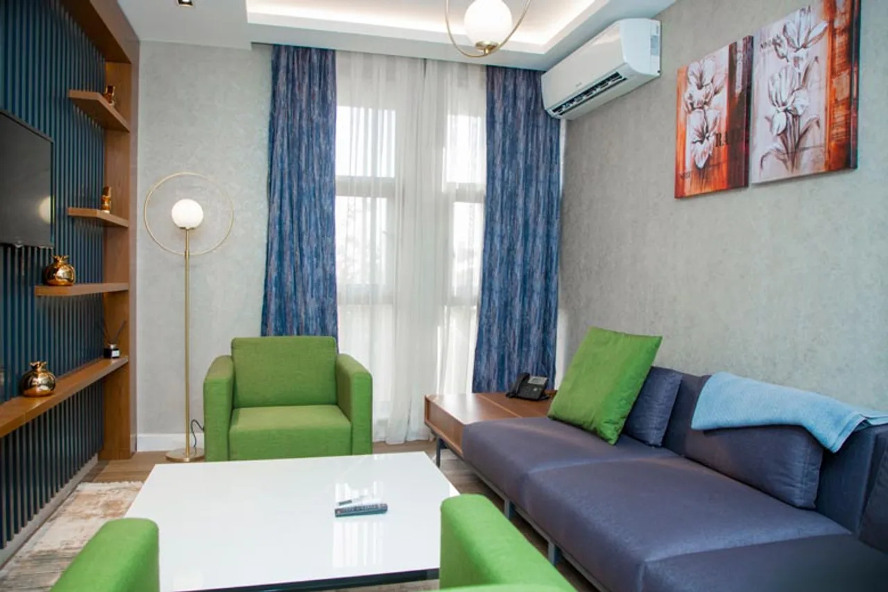 Grand Hôtel du Niger — rooms and atmosphere