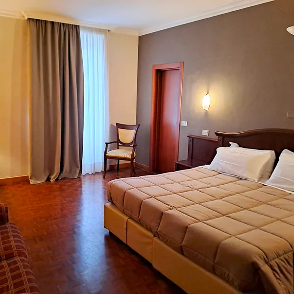 Grand Hotel Italia — ภาพห้องพักและบรรยากาศ