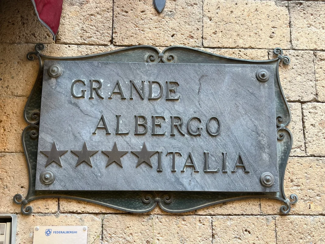 Grand Hotel Italia — ภาพห้องพักและบรรยากาศ