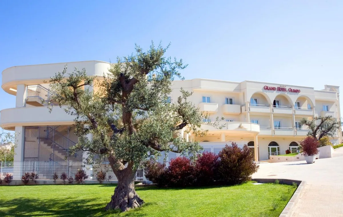 Grand Hotel Olimpo — ภาพห้องพักและบรรยากาศ