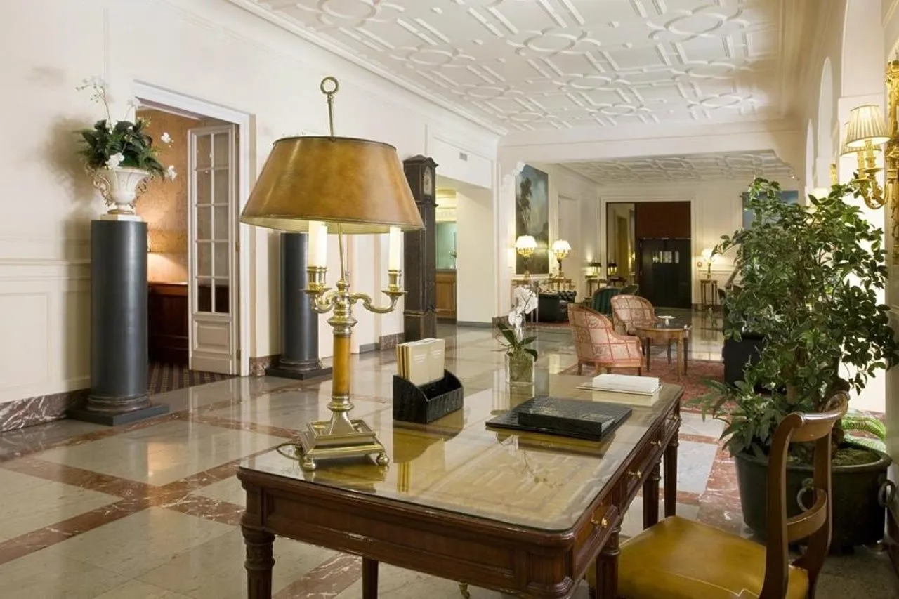 Grand Hotel Sitea — rooms and atmosphere