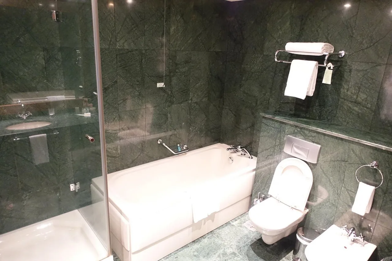 Grand Hotel Sofia — rooms and atmosphere