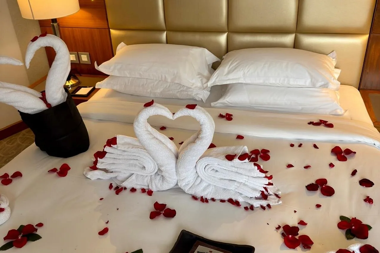 Grand Hyatt Amman — rooms and atmosphere