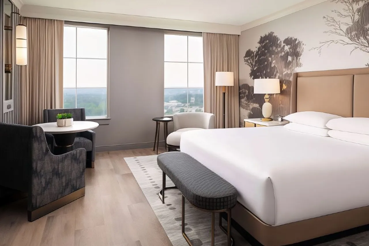 Grand Hyatt Atlanta in Buckhead — rooms and atmosphere