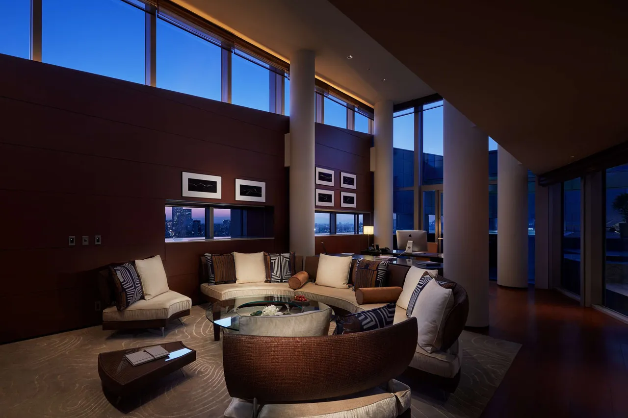 Grand Hyatt Tokyo — rooms and atmosphere