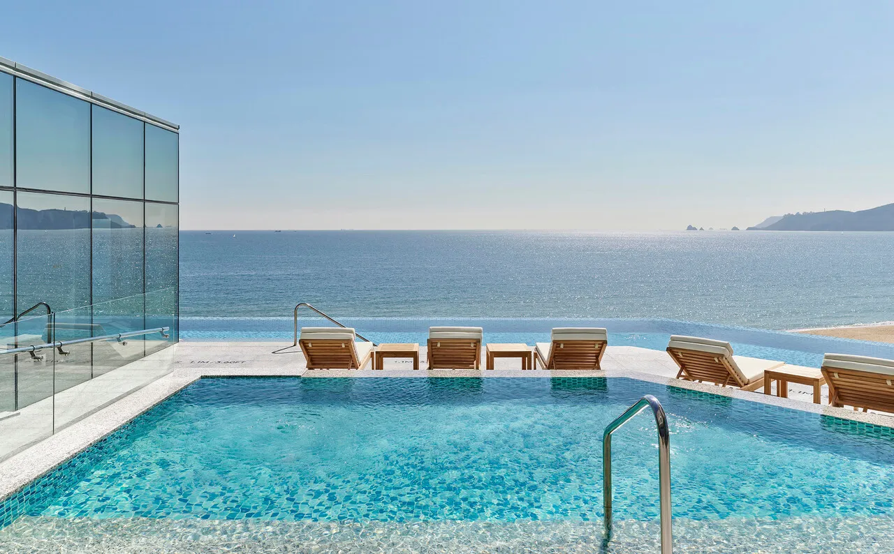 Grand Josun Busan — rooms and atmosphere