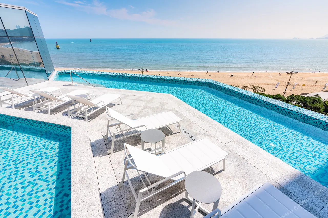 Grand Josun Busan — rooms and atmosphere