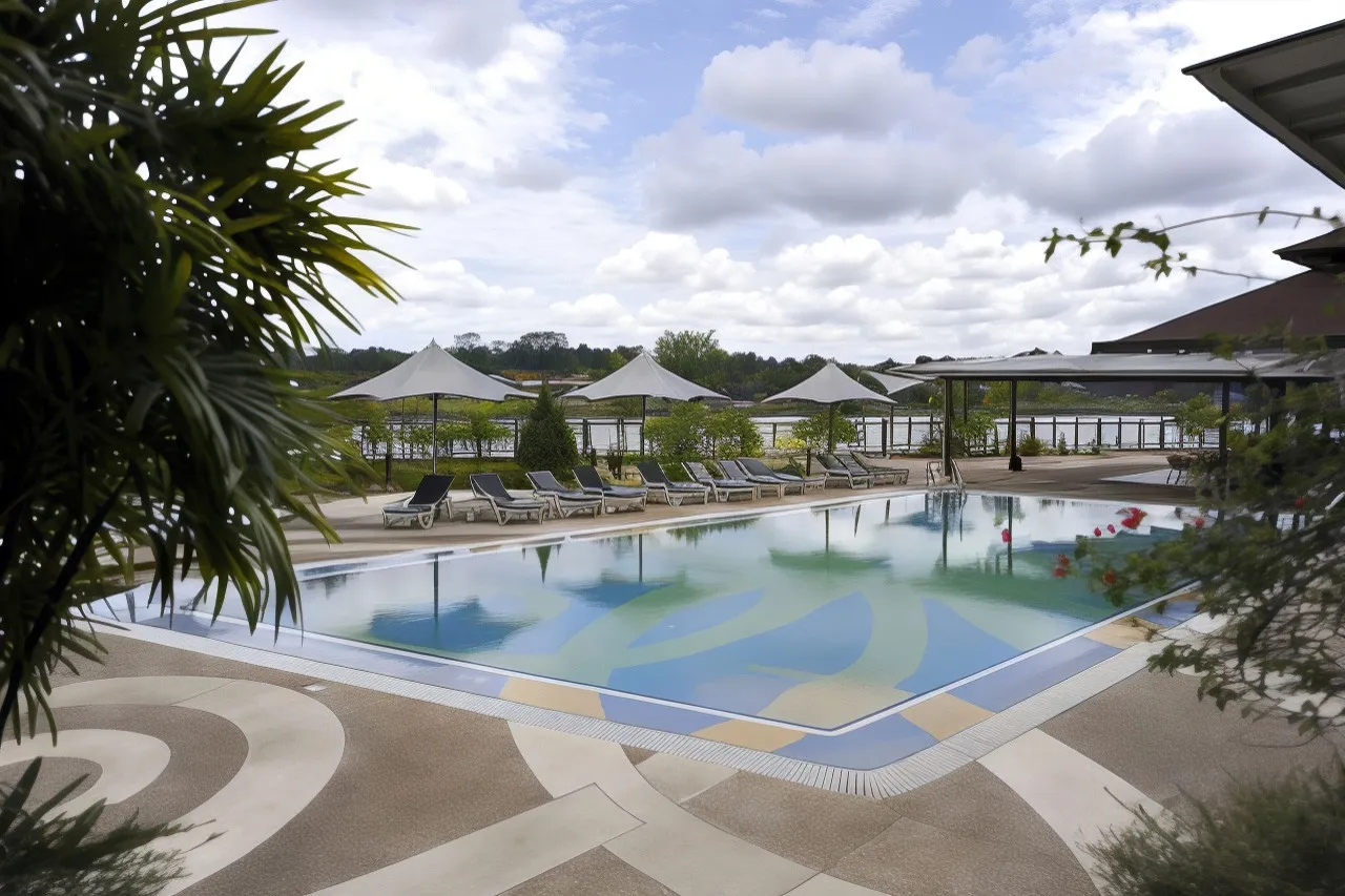 Grand Margherita Hotel — rooms and atmosphere