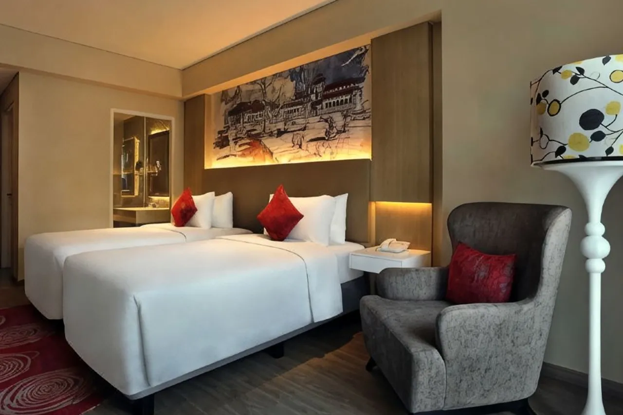 Grand Mercure Bandung Setiabudi — rooms and atmosphere