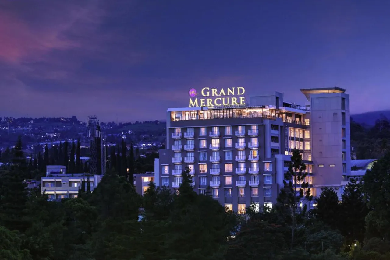 Grand Mercure Bandung Setiabudi — rooms and atmosphere
