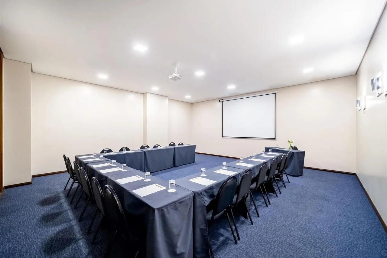 Grand Mercure Brasília Eixo Monumental — rooms and atmosphere