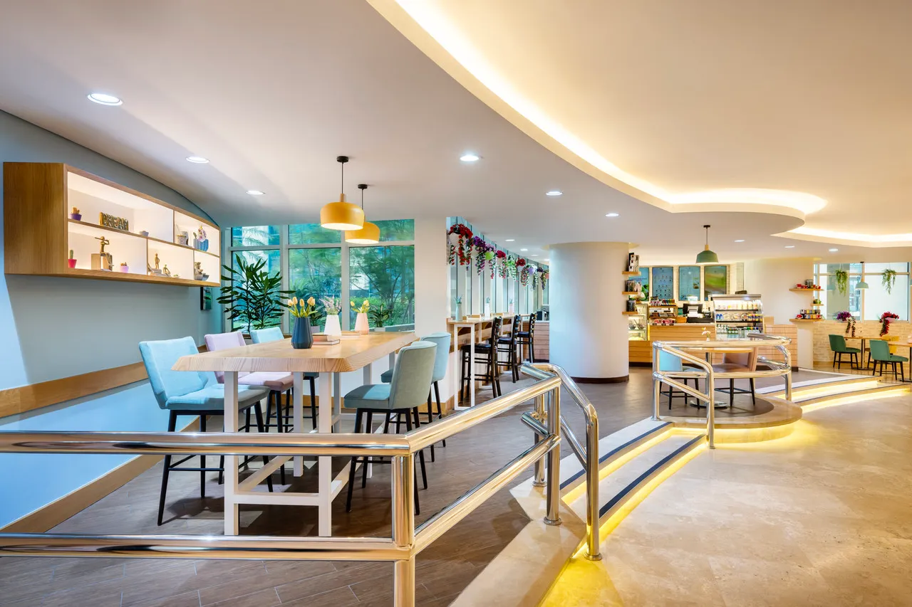 Grand Millennium Al Wahda Abu Dhabi — rooms and atmosphere