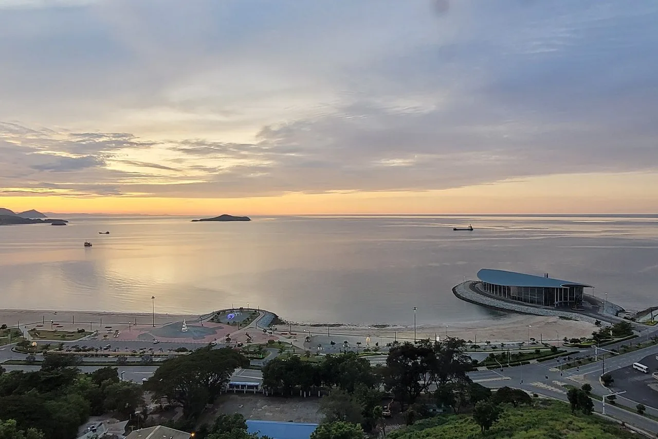 Grand Papua Hotel — rooms and atmosphere