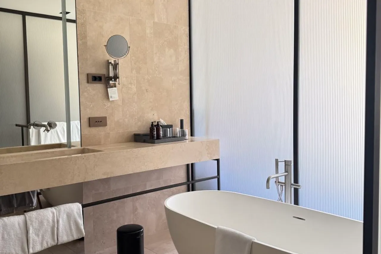 Grand Park Hotel Rovinj by Maistra Collection — rooms and atmosphere