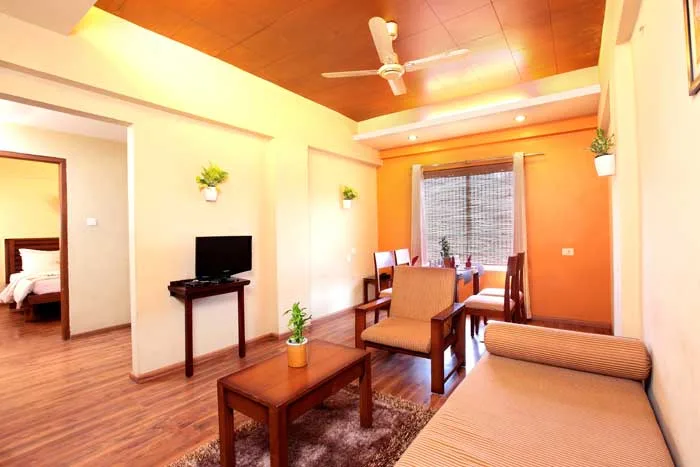 Grand Plaza Munnar — ภาพห้องพักและบรรยากาศ