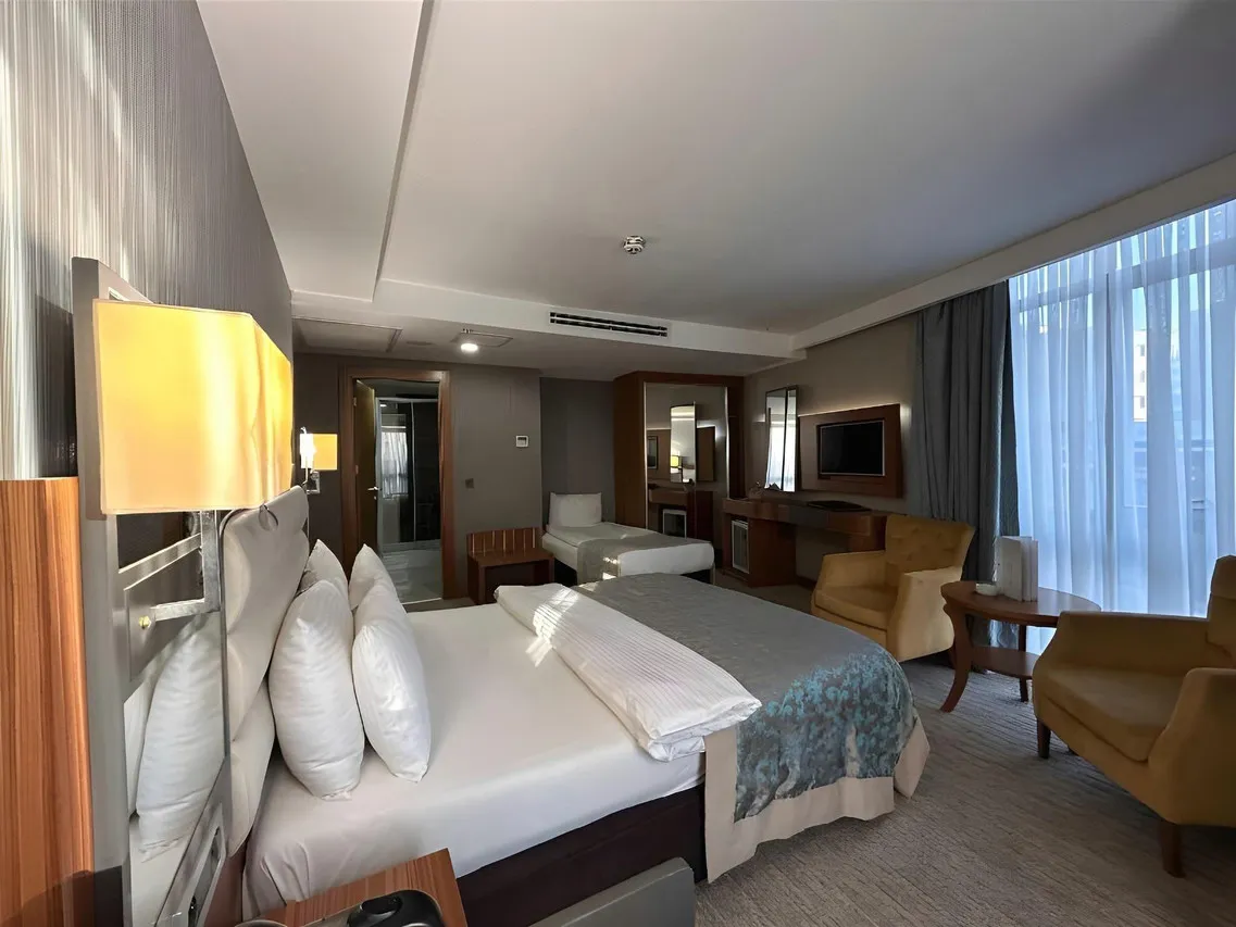 Grand Turkuaz Hotel — rooms and atmosphere