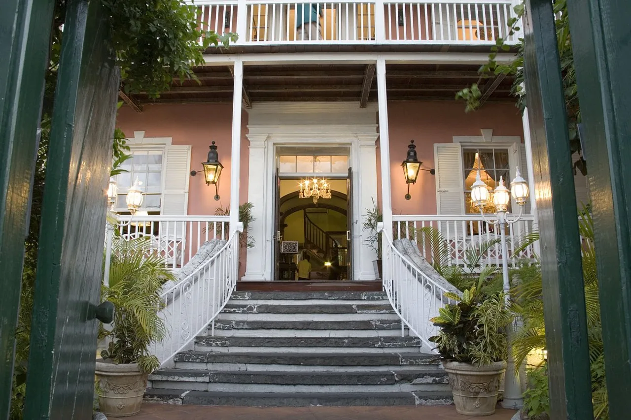 Graycliff Hotel — rooms and atmosphere