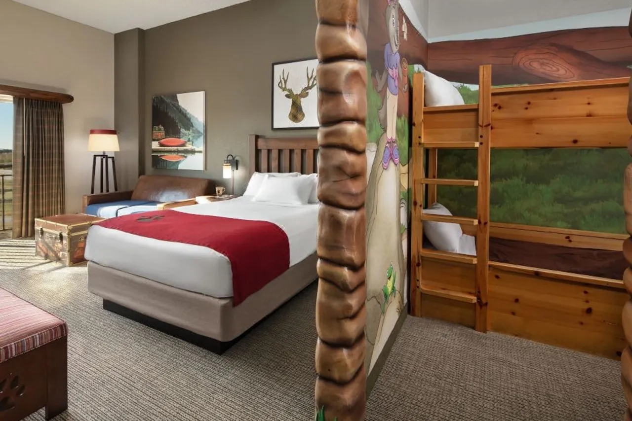 Great Wolf Lodge Grapevine — rooms and atmosphere