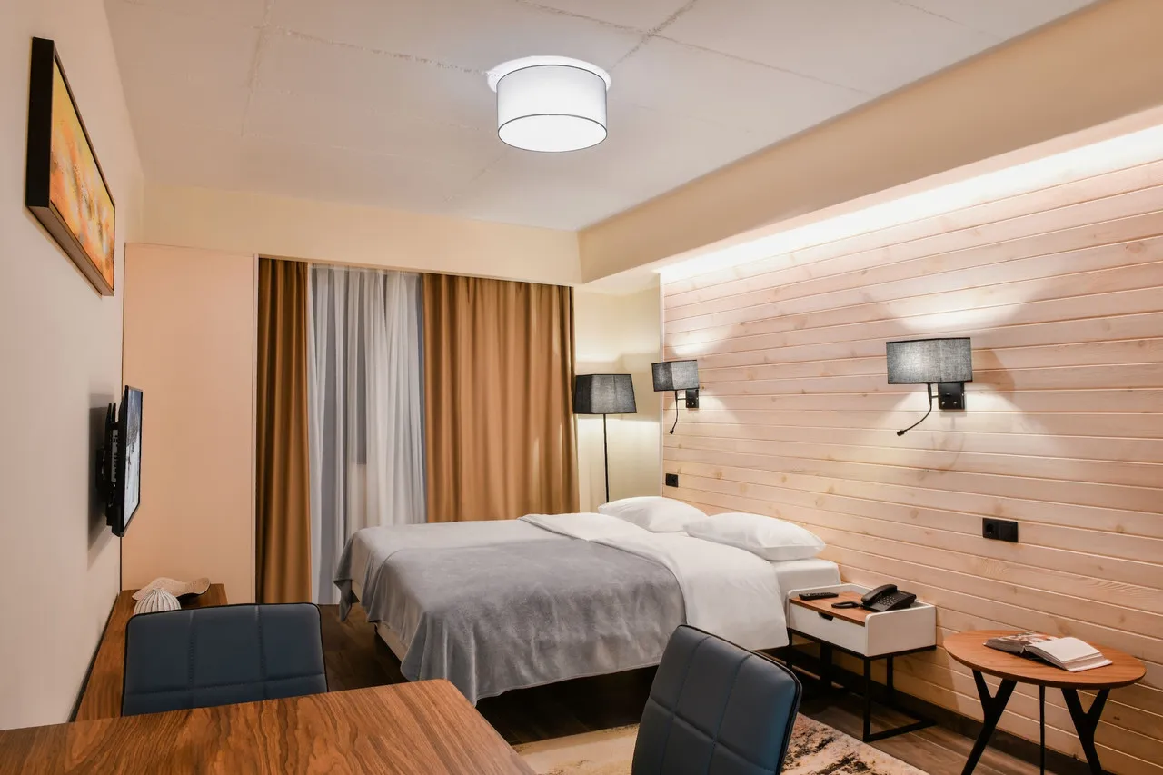 Gudauri Hills Apart Hotel — rooms and atmosphere