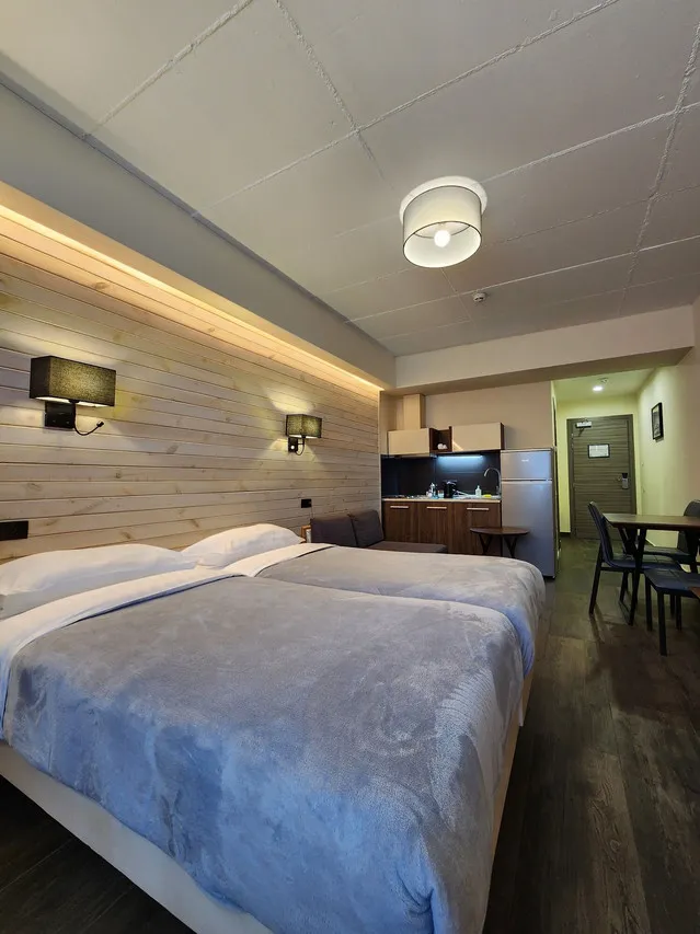 Gudauri Hills Apart Hotel — rooms and atmosphere