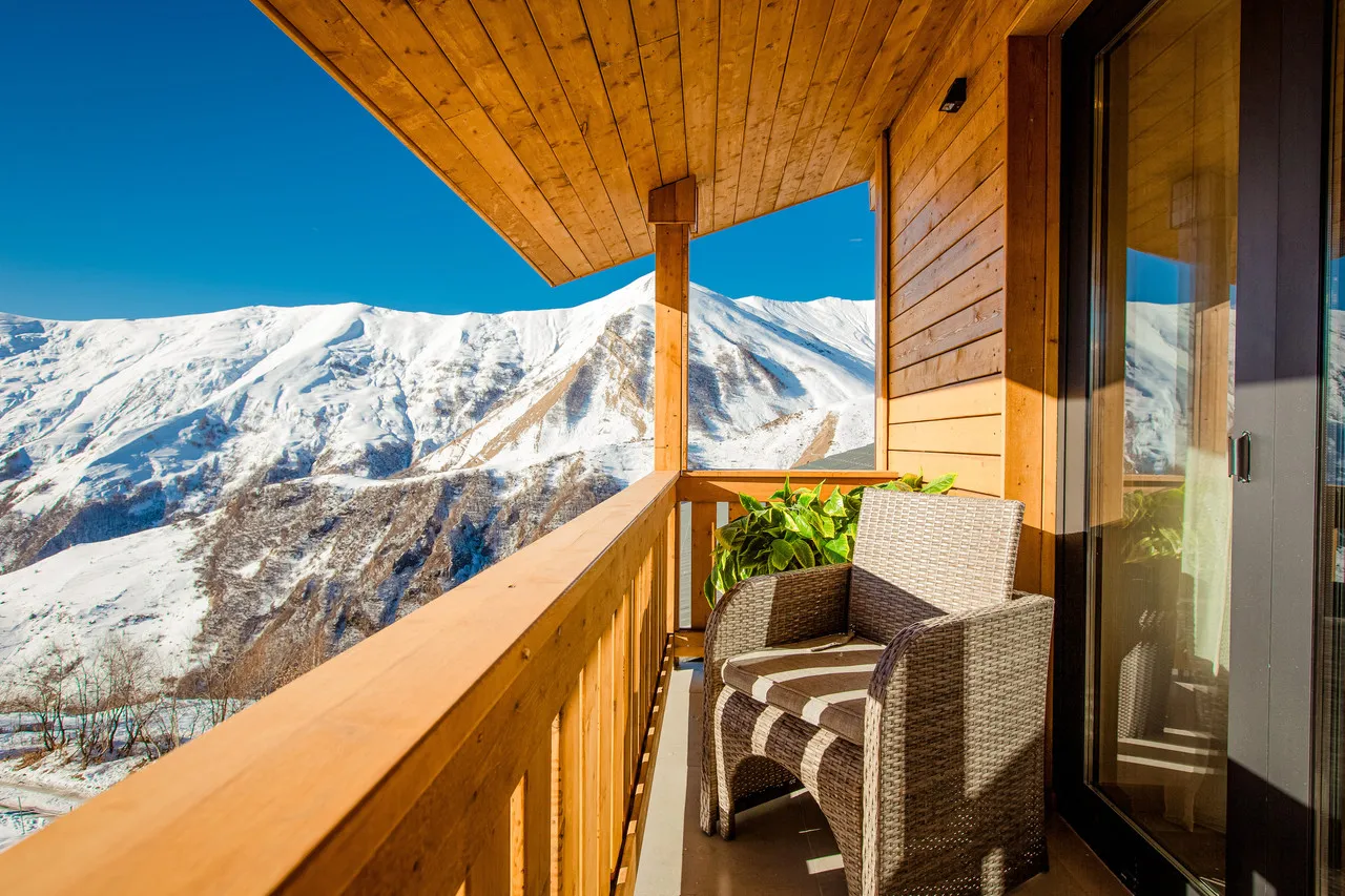 Gudauri Inn — rooms and atmosphere