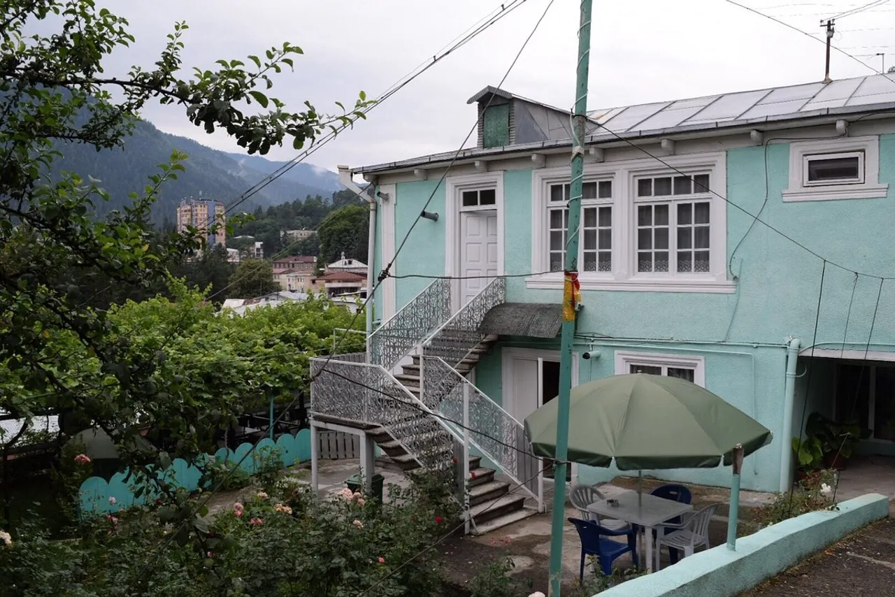 Guest House Green Rose — rooms and atmosphere