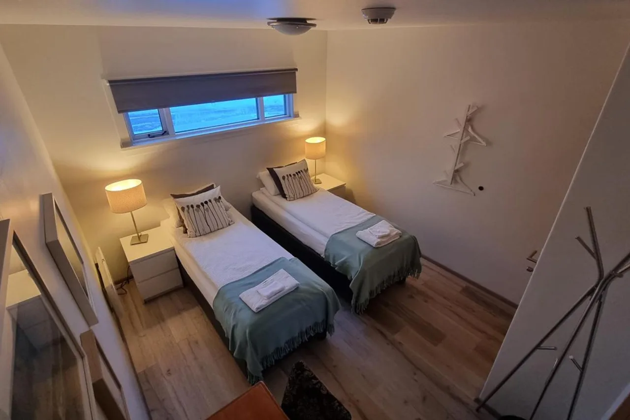 Guesthouse Carina — ภาพห้องพักและบรรยากาศ