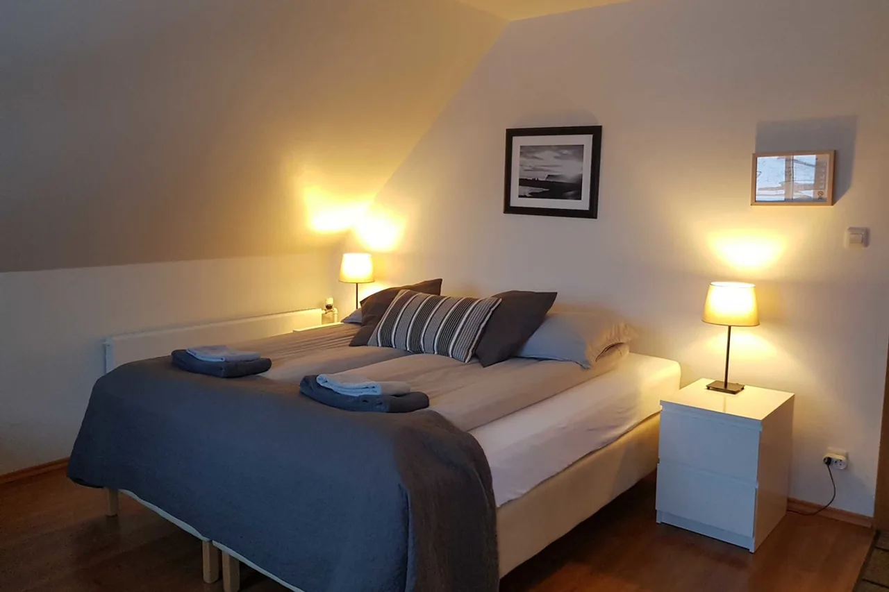 Guesthouse Carina — ภาพห้องพักและบรรยากาศ