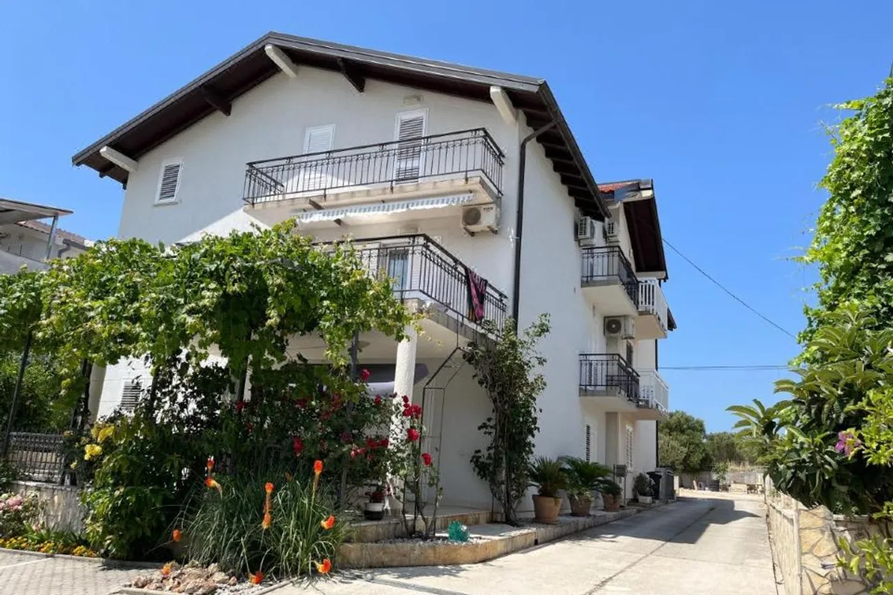 Guesthouse Okrug Gornji — hotel