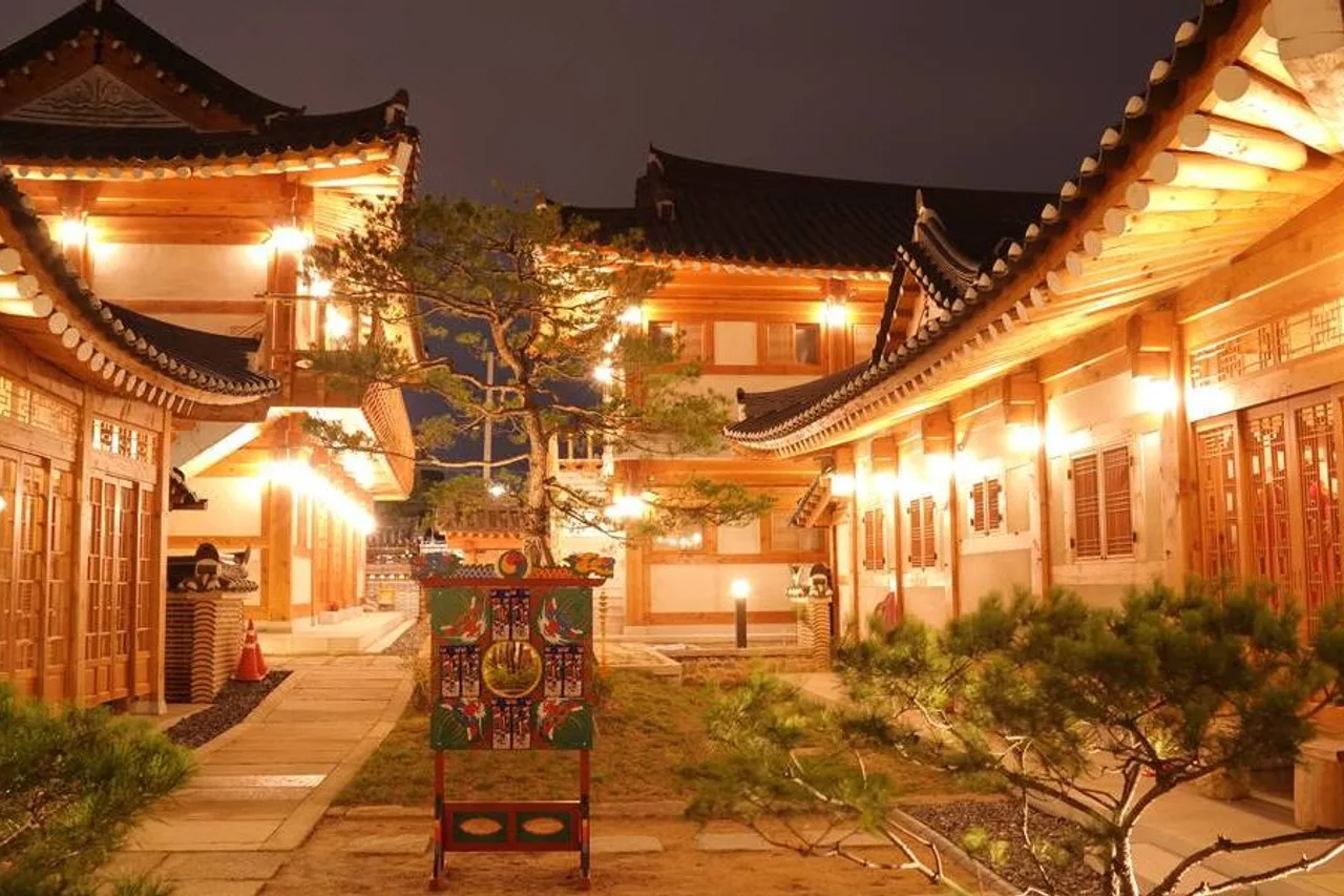 Gyeongju Hwangnamkwan Hanok Hotel — hotel
